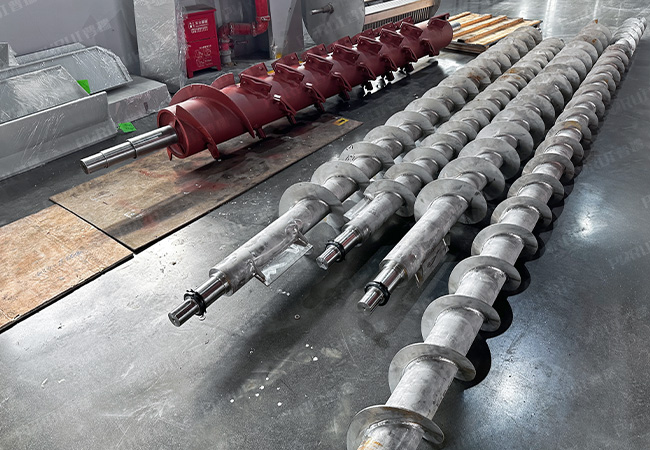 塑料回收机专用螺杆的设计