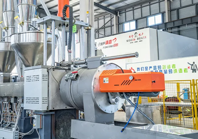 plastic-recycling-and-modification-integrated-granulation-machine-8